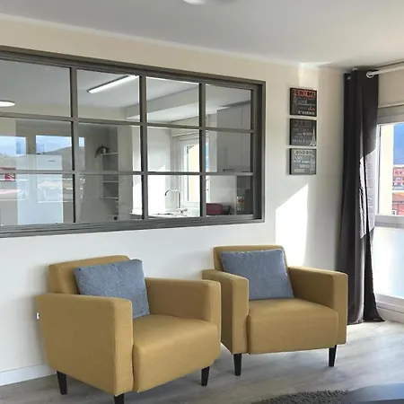 De Bricia 6-b Appartement *